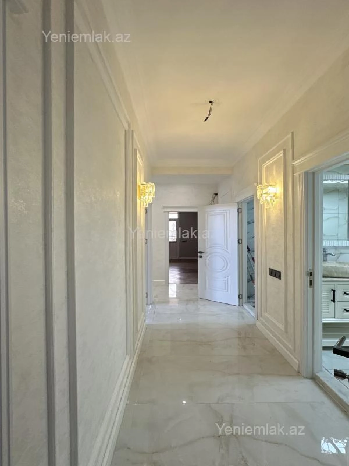Satılır 4 otaqlı yeni tikili 156 m²