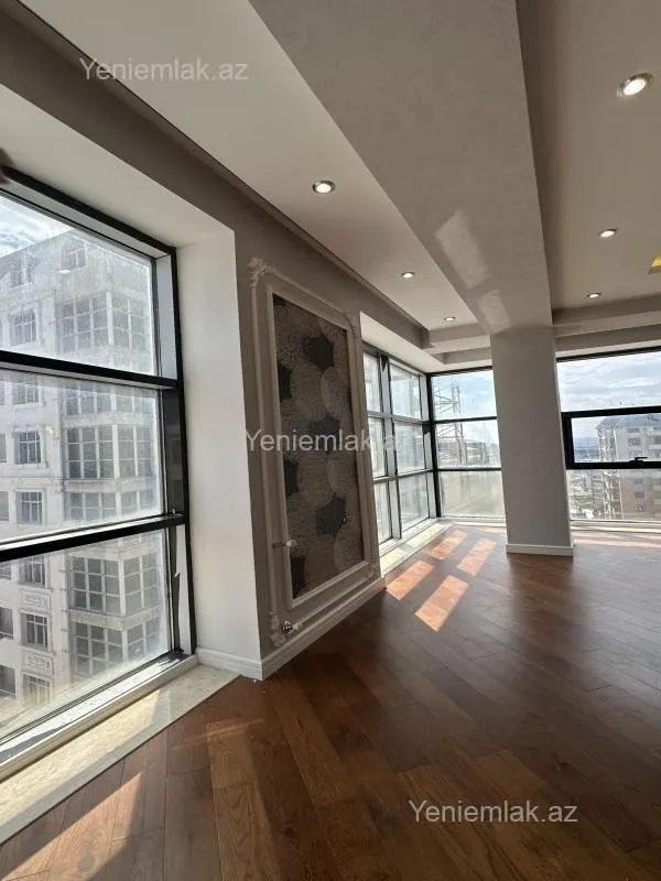 Satılır 4 otaqlı yeni tikili 156 m²