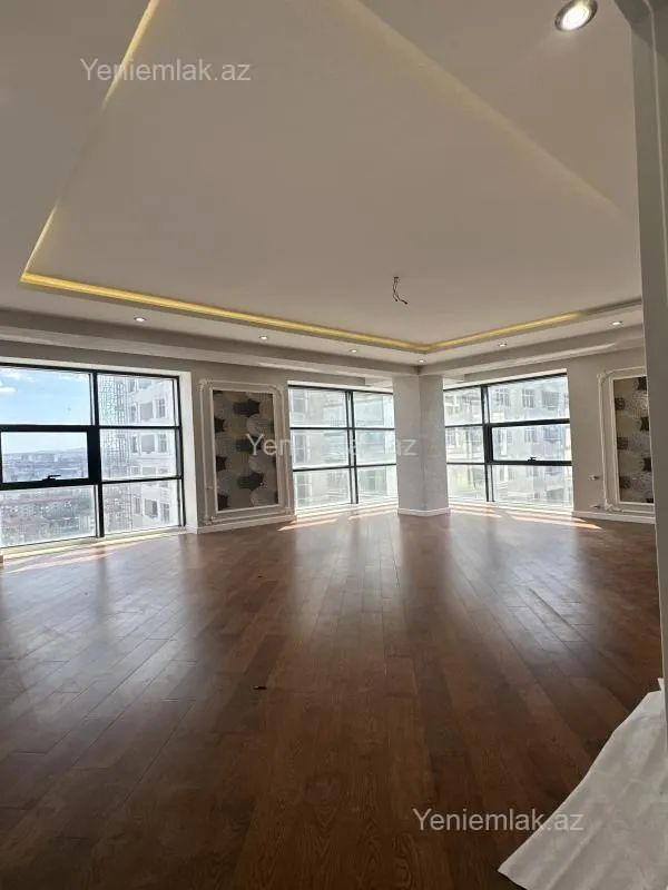 Satılır 4 otaqlı yeni tikili 156 m²
