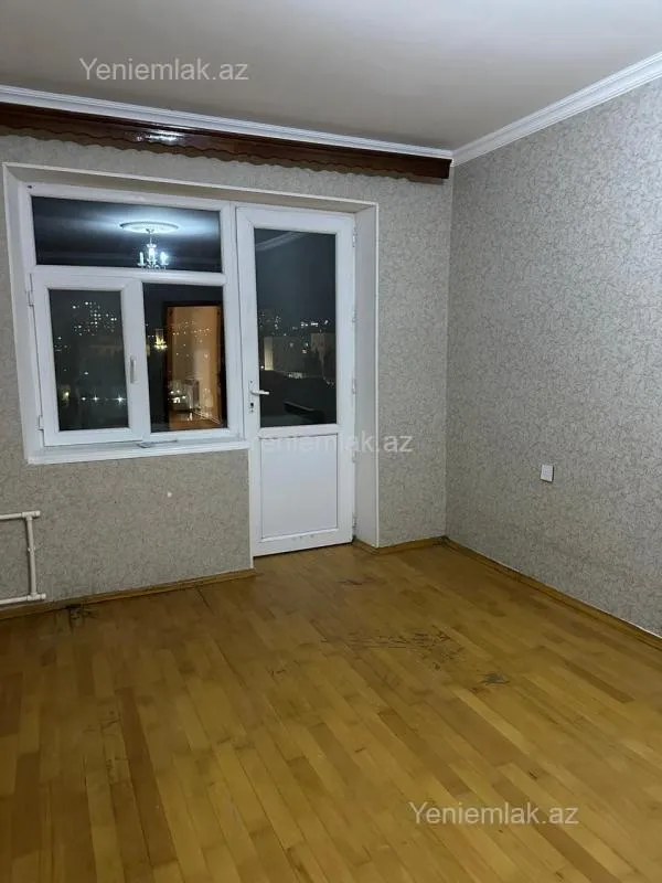 Satılır 1 otaqlı köhnə tikili 44 m²