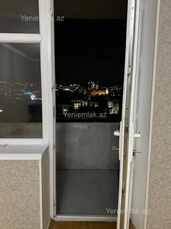 Satılır 1 otaqlı köhnə tikili 44 m²