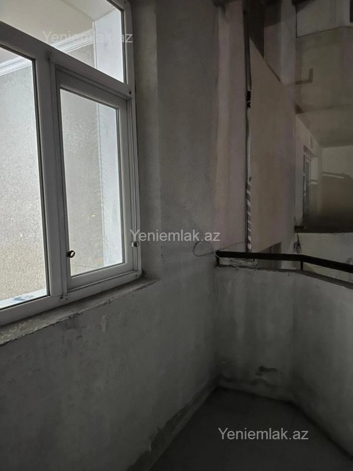 Satılır 1 otaqlı köhnə tikili 44 m²