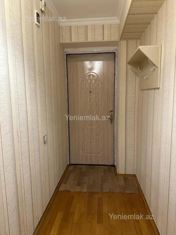 Satılır 1 otaqlı köhnə tikili 44 m²