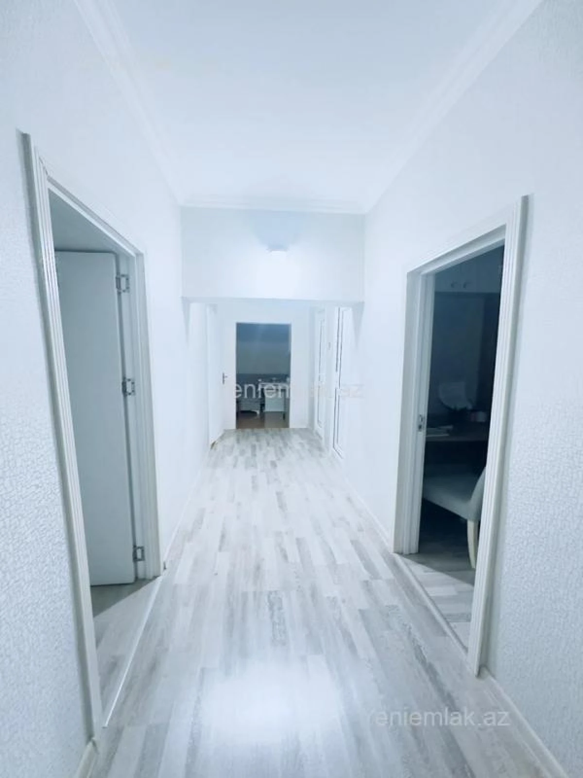 Satılır 4 otaqlı köhnə tikili 80 m²