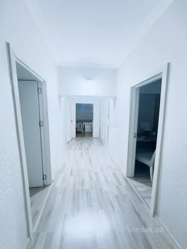 Satılır 4 otaqlı köhnə tikili 80 m²