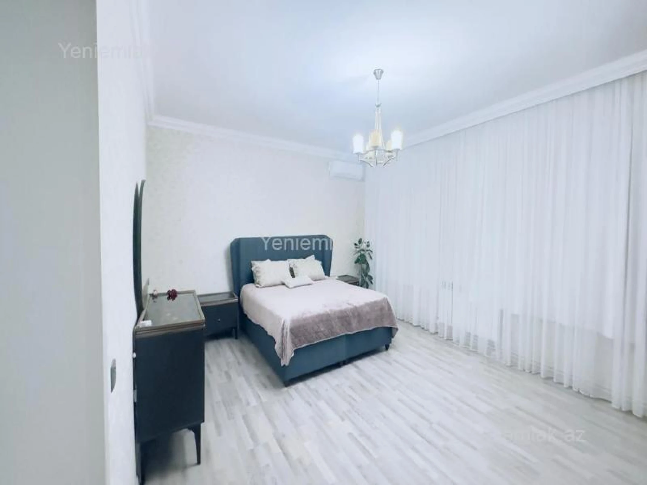 Satılır 4 otaqlı köhnə tikili 80 m²