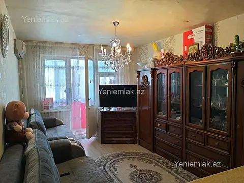 Satılır 1 otaqlı köhnə tikili 33 m²