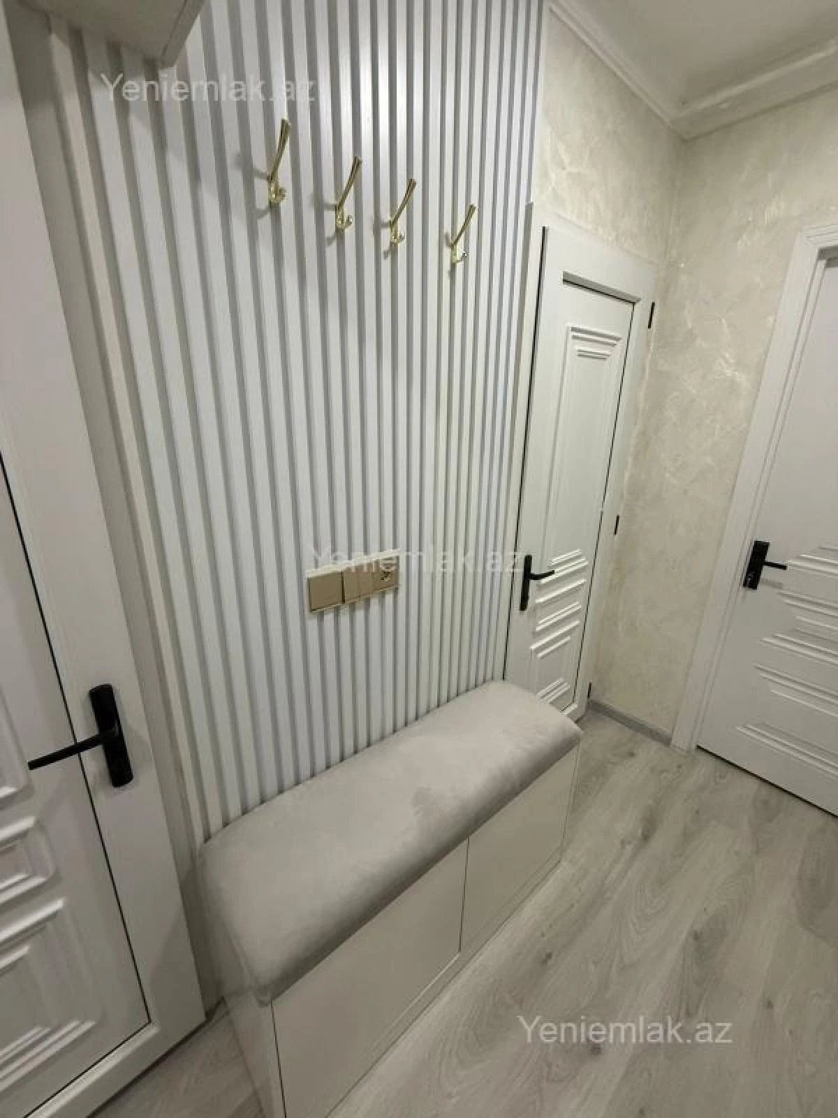 Satılır 2 otaqlı köhnə tikili 65 m²