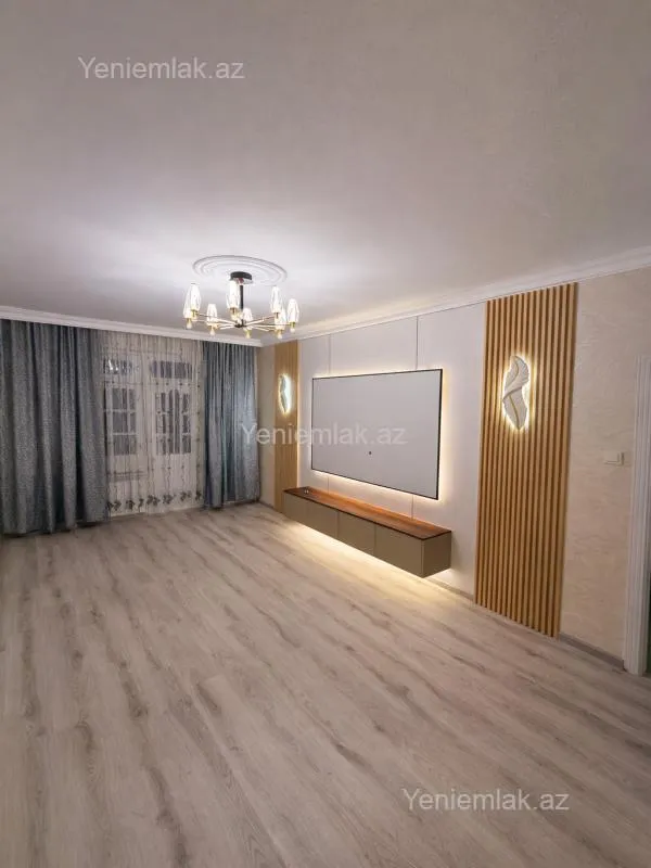 Satılır 2 otaqlı köhnə tikili 65 m²