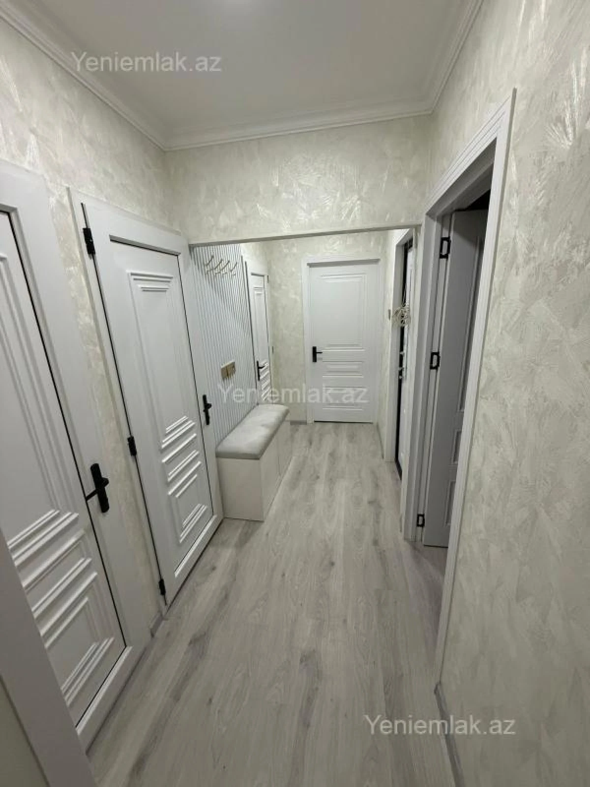 Satılır 2 otaqlı köhnə tikili 65 m²