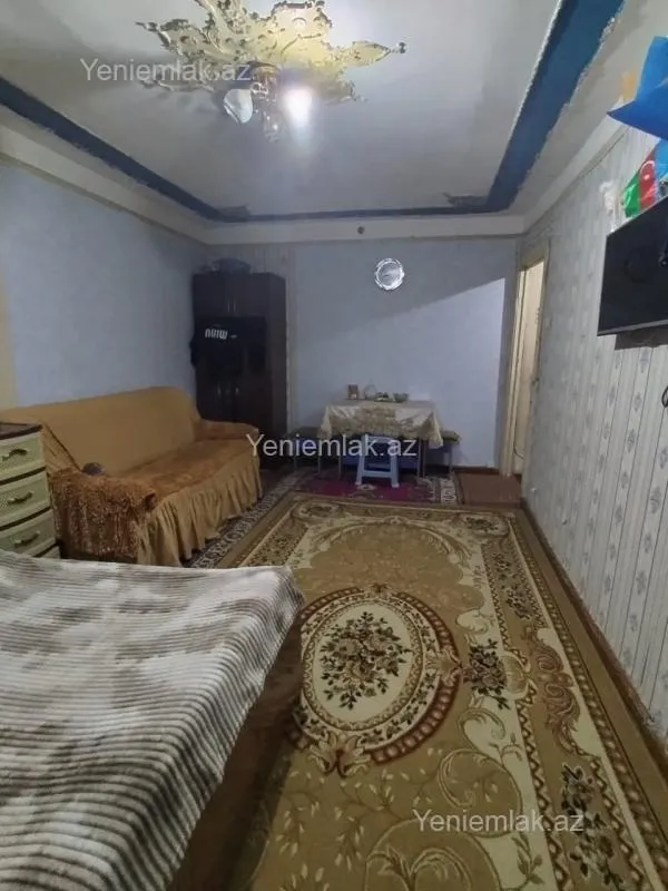 Satılır 1 otaqlı köhnə tikili 30 m²