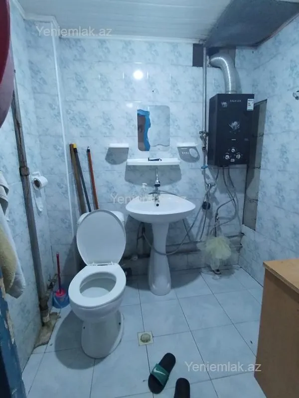 Satılır 1 otaqlı köhnə tikili 30 m²