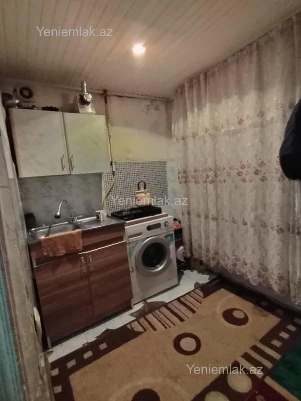 Satılır 1 otaqlı köhnə tikili 30 m²