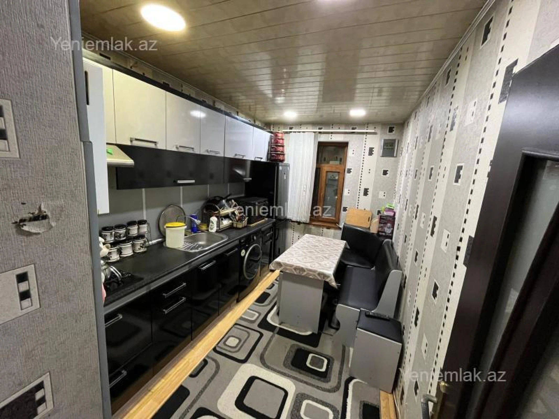 Satılır 3 otaqlı köhnə tikili 75 m²