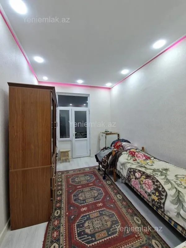 Satılır 3 otaqlı köhnə tikili 75 m²