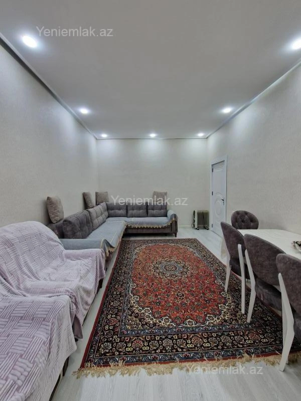 Satılır 3 otaqlı köhnə tikili 75 m²