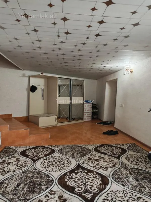 Satılır 4 otaqlı həyət evi 200 m²