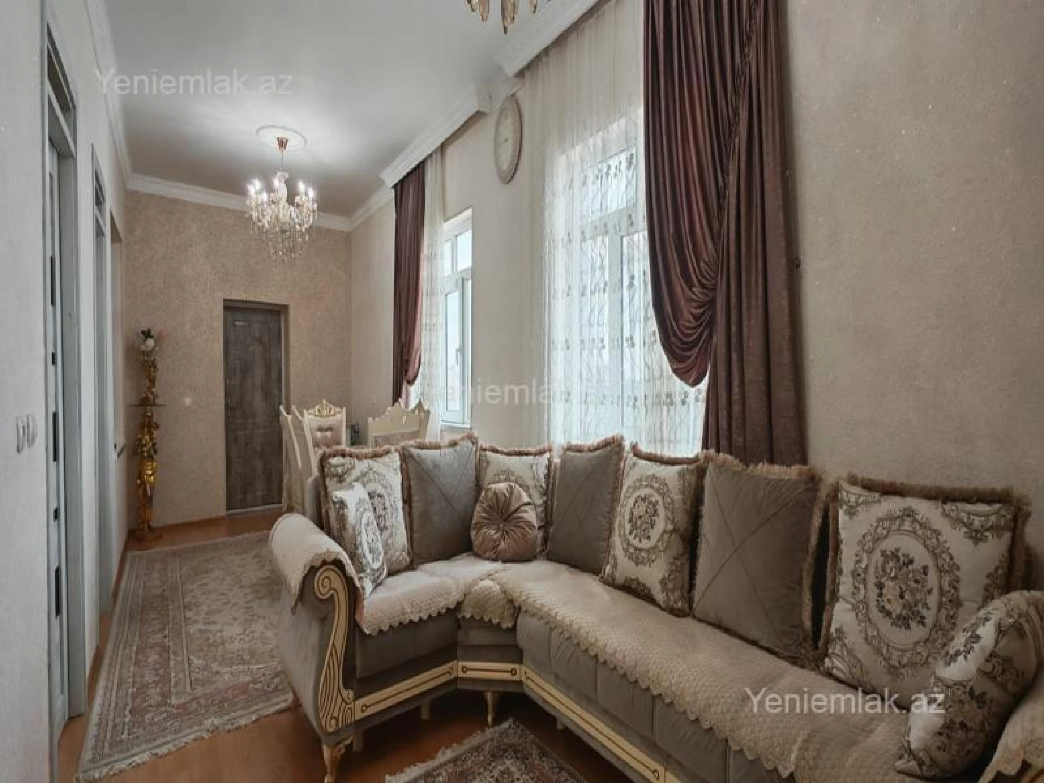 Satılır 4 otaqlı həyət evi 200 m²