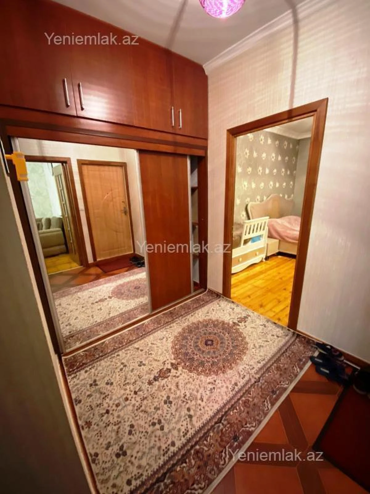 Satılır 2 otaqlı köhnə tikili 60 m²