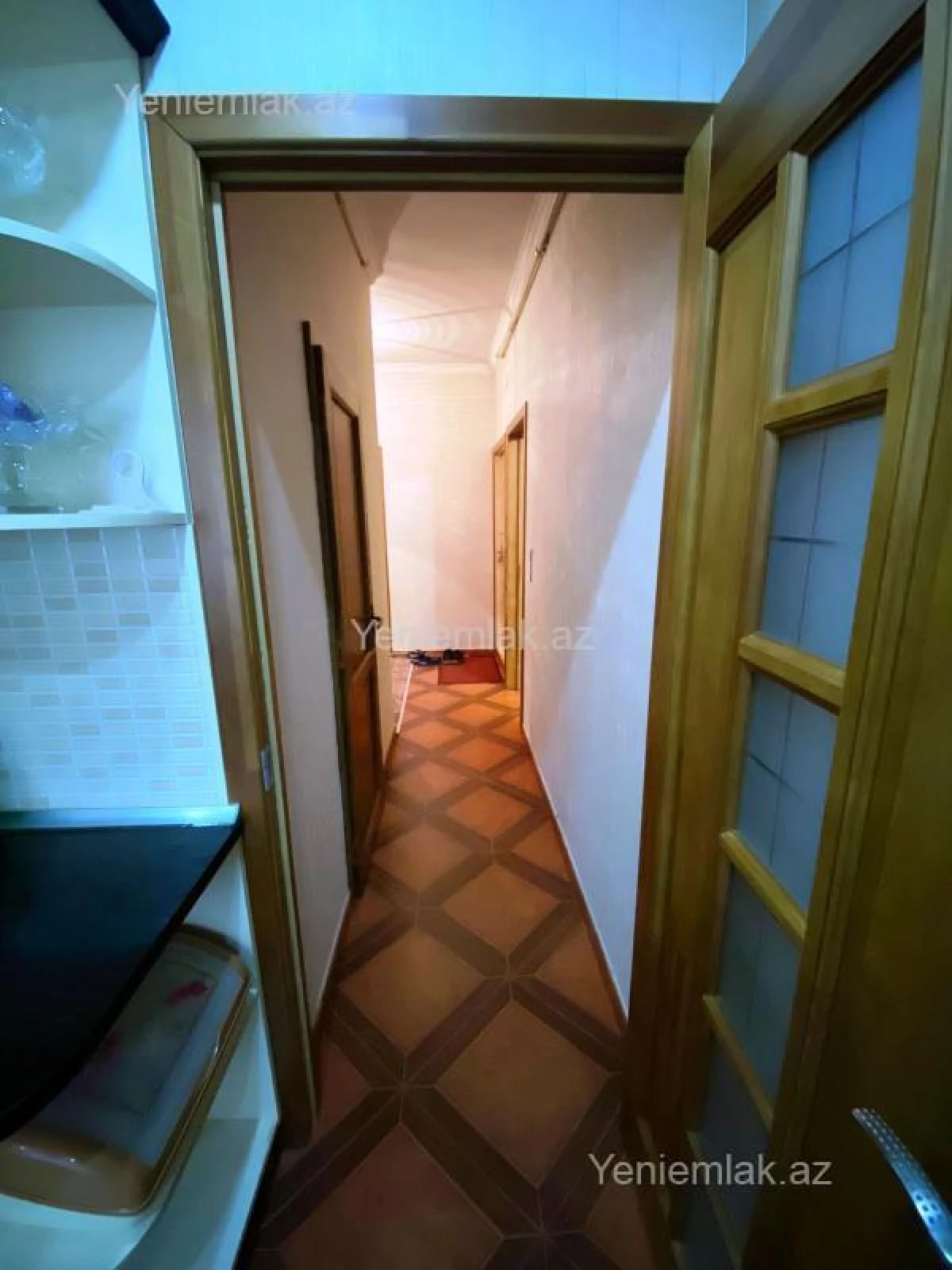 Satılır 2 otaqlı köhnə tikili 60 m²