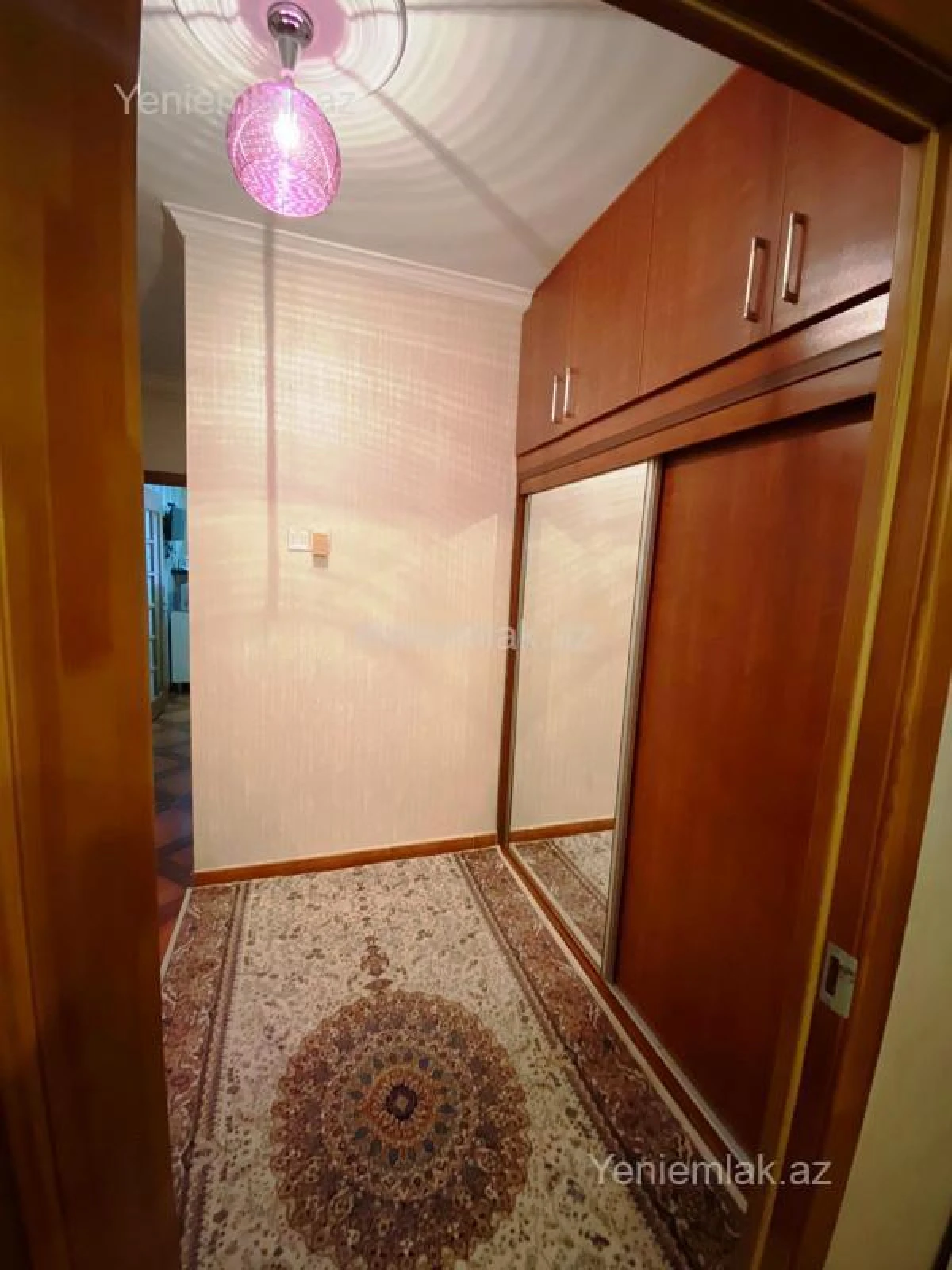 Satılır 2 otaqlı köhnə tikili 60 m²