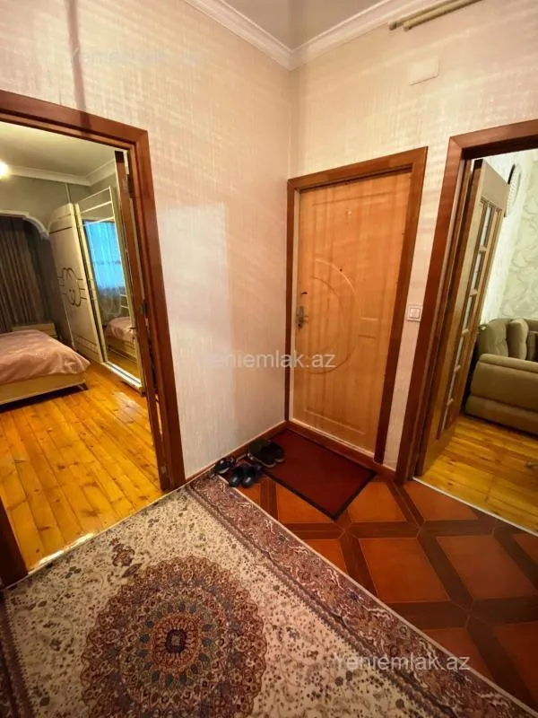 Satılır 2 otaqlı köhnə tikili 60 m²