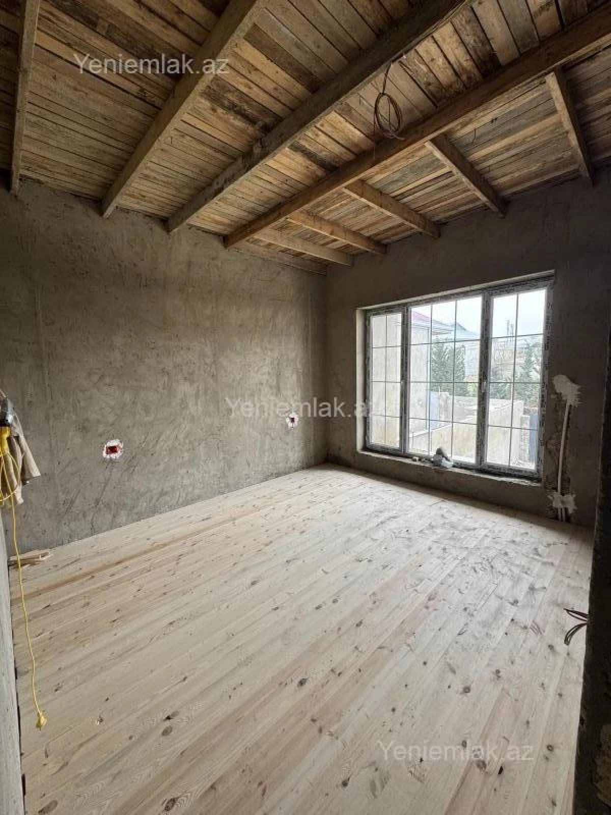 Satılır 6 otaqlı həyət evi 220 m²