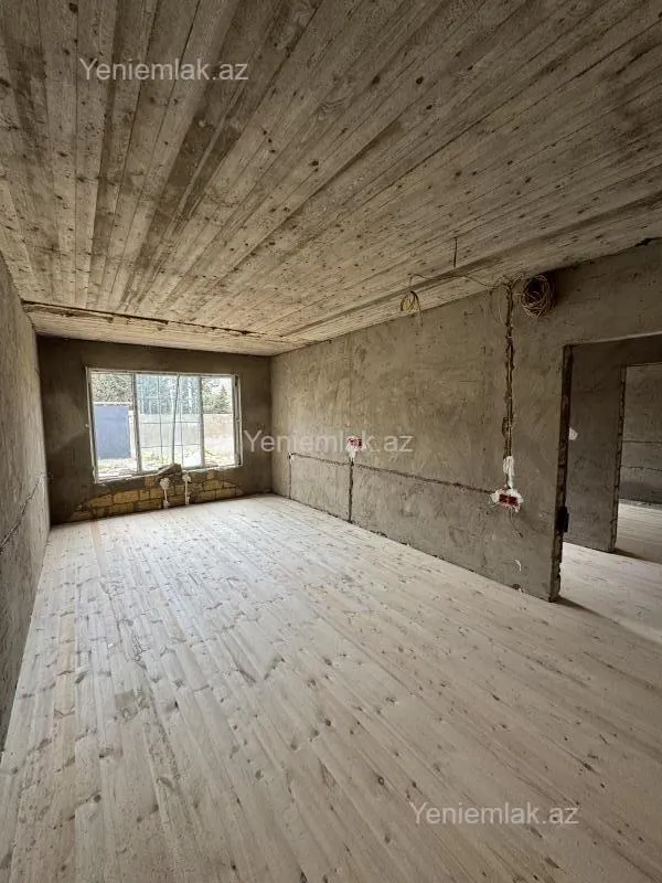 Satılır 6 otaqlı həyət evi 220 m²