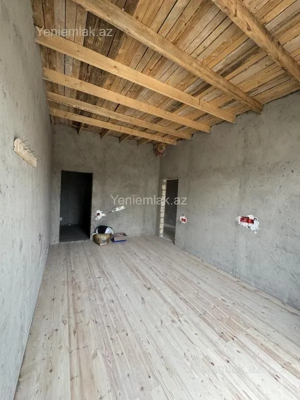 Satılır 6 otaqlı həyət evi 220 m²