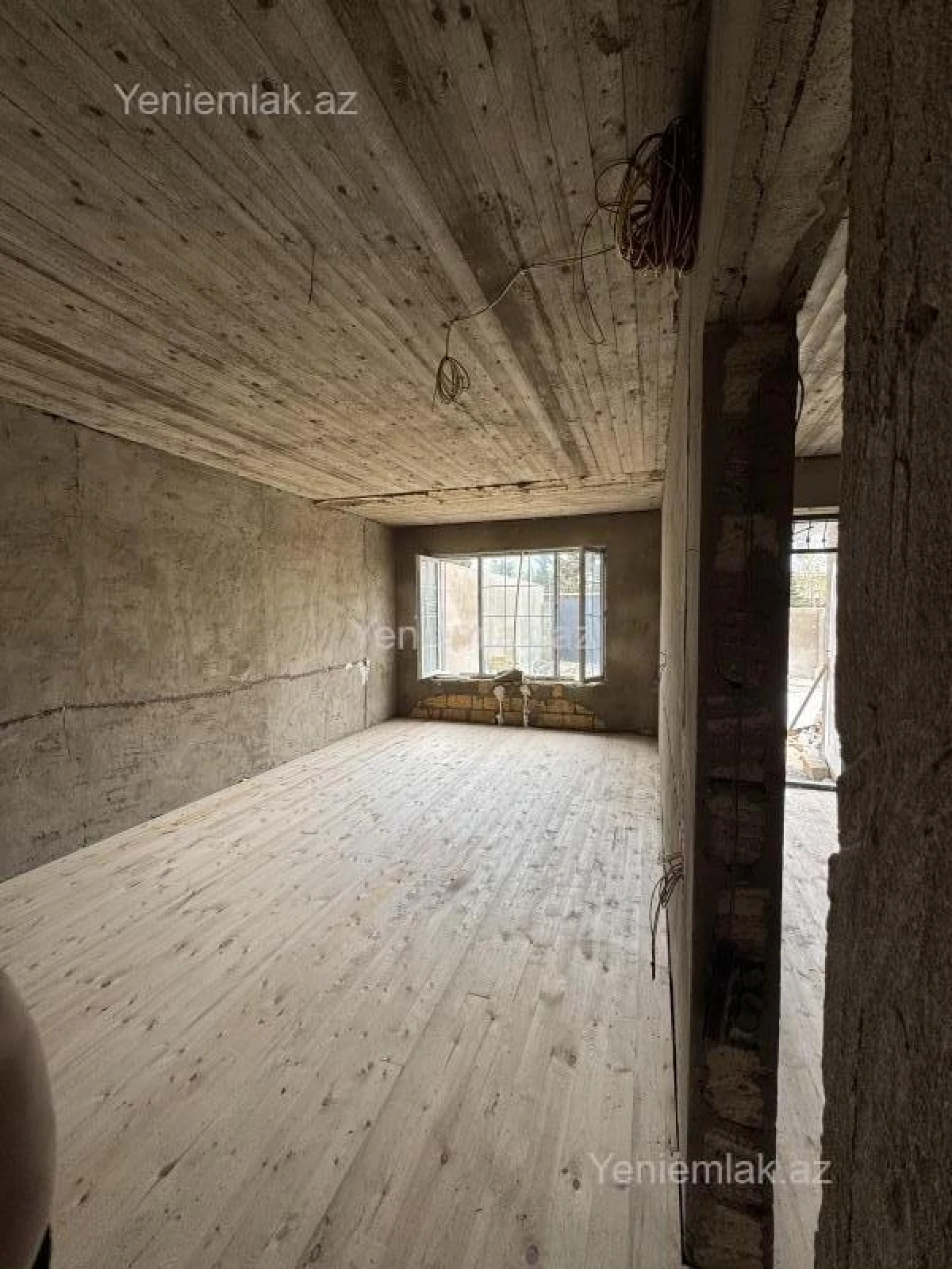 Satılır 6 otaqlı həyət evi 220 m²