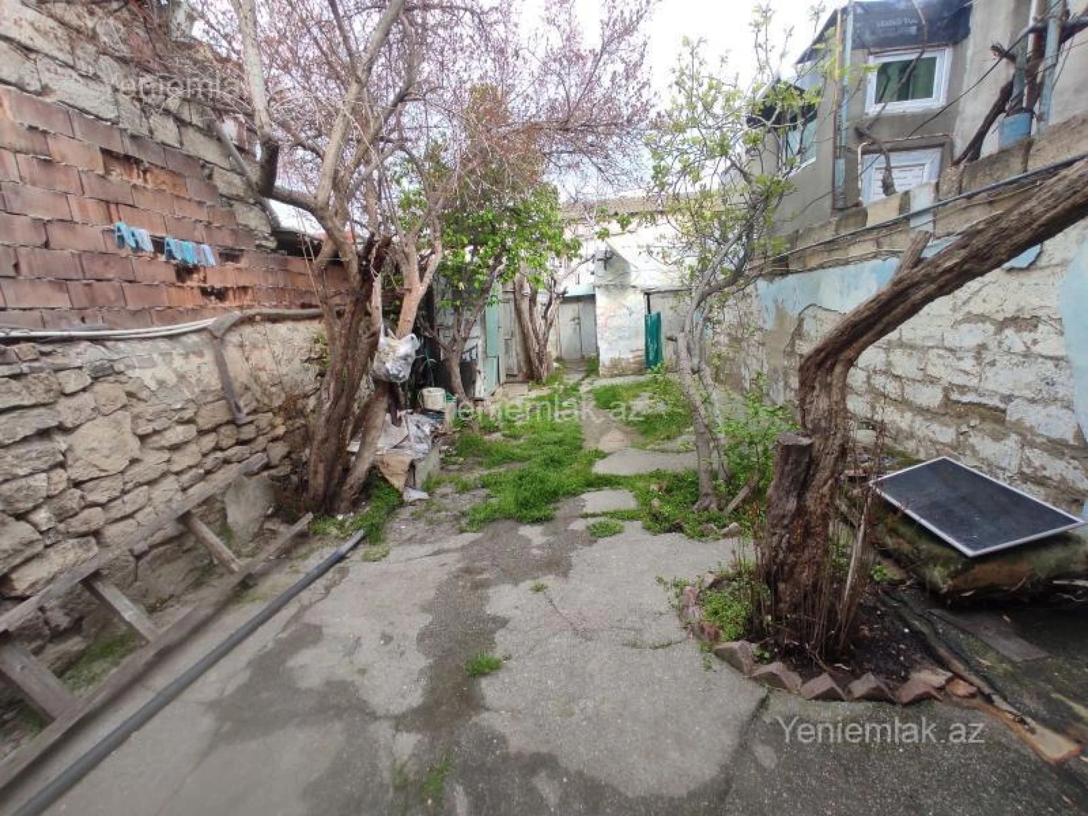Satılır 2 otaqlı həyət evi 55 m²