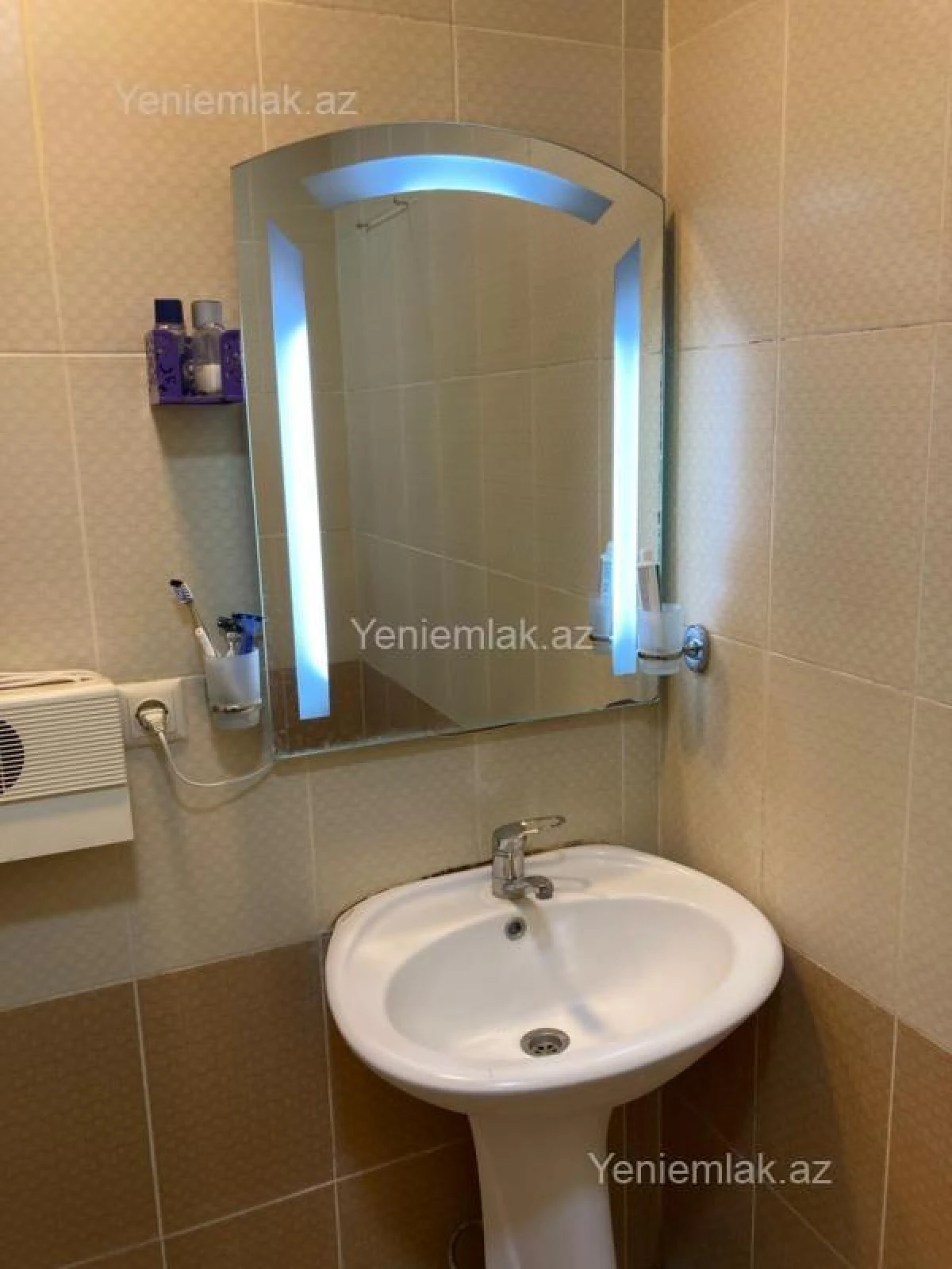 Satılır 1 otaqlı yeni tikili 43 m²