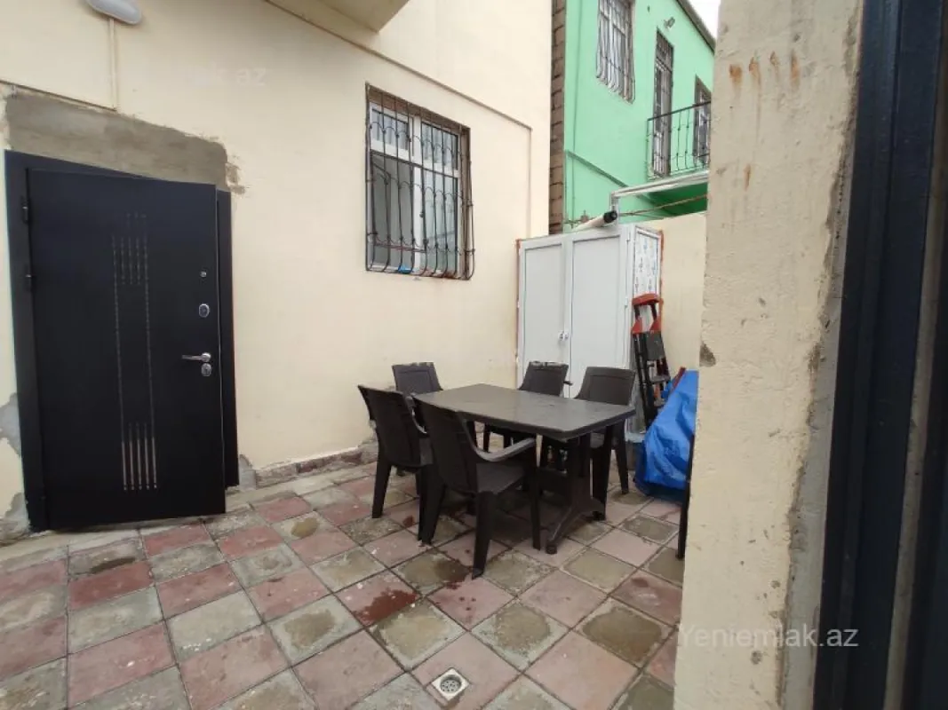 Satılır 4 otaqlı həyət evi 150 m²