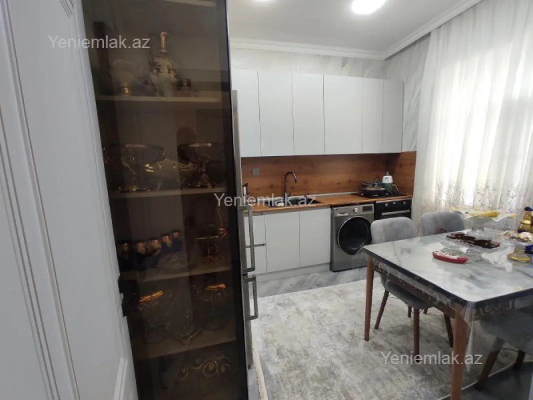 Satılır 4 otaqlı həyət evi 150 m²