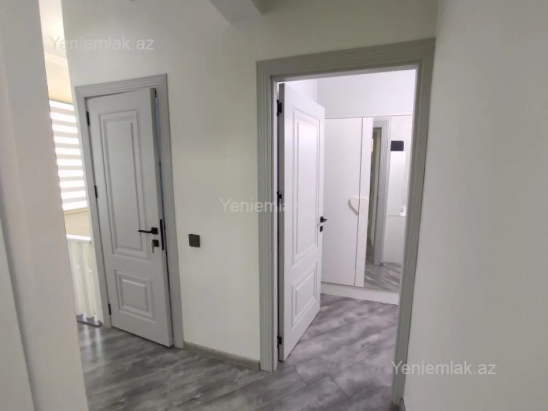 Satılır 4 otaqlı həyət evi 150 m²