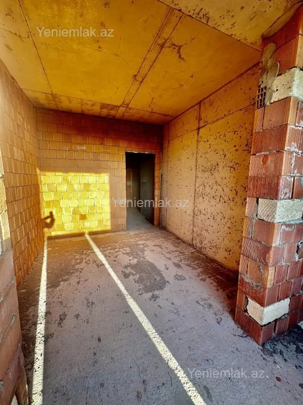 Satılır 3 otaqlı yeni tikili 110 m²