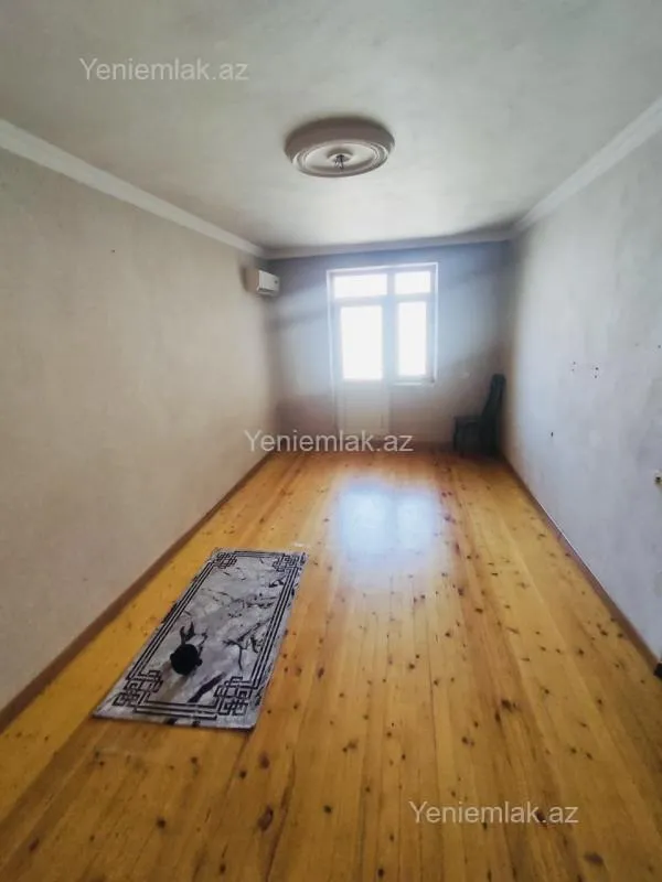 Satılır 3 otaqlı yeni tikili 80 m²