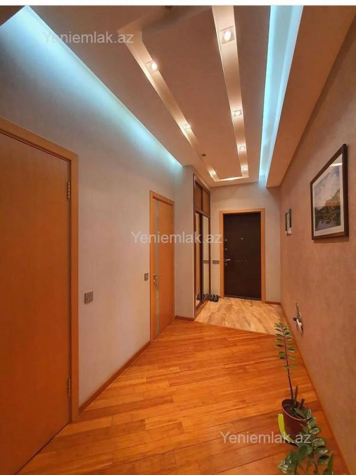Satılır 3 otaqlı yeni tikili 95 m²