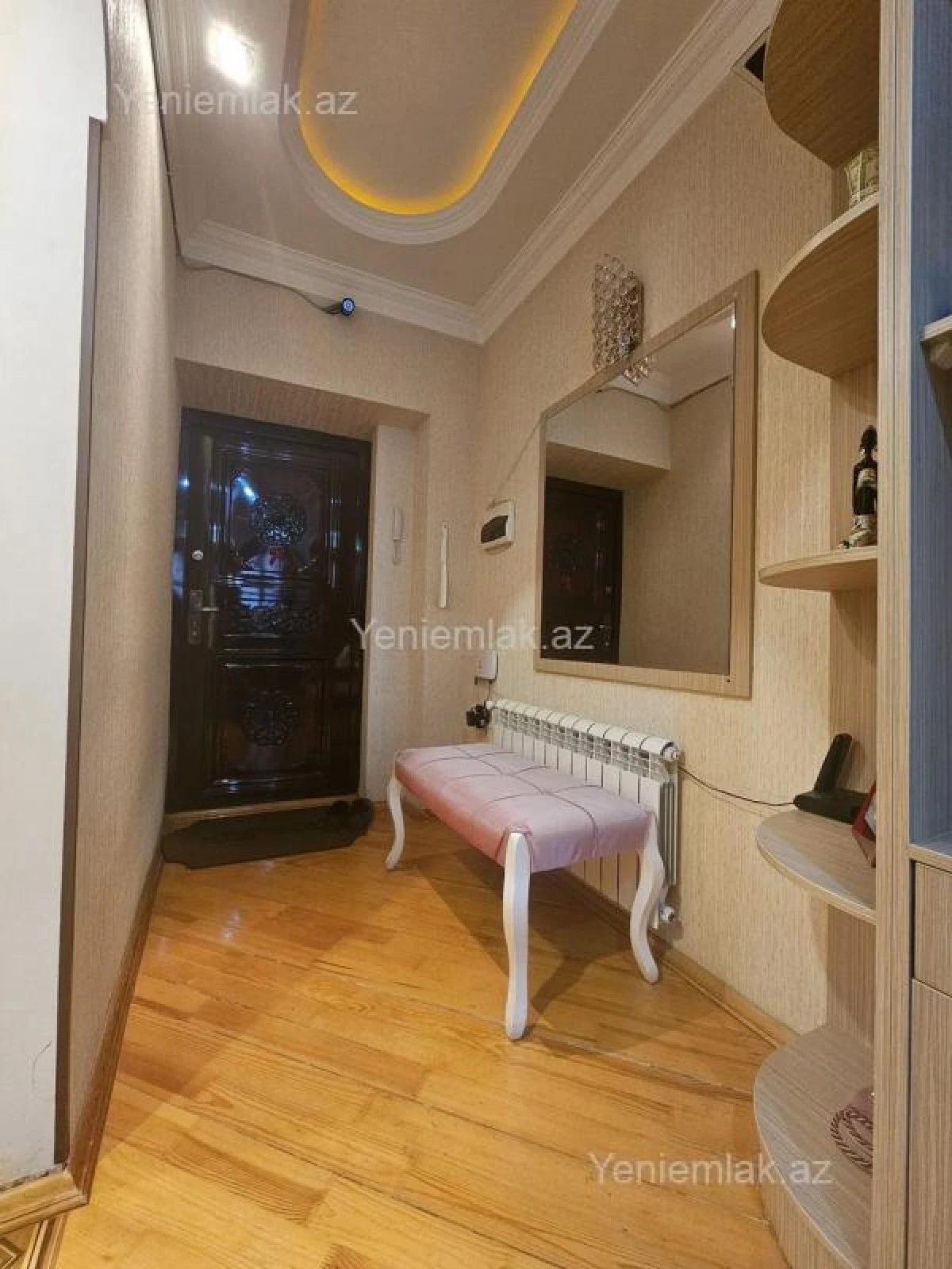 Satılır 3 otaqlı yeni tikili 100 m²