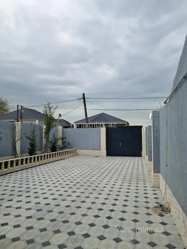 Satılır 4 otaqlı həyət evi 115 m²