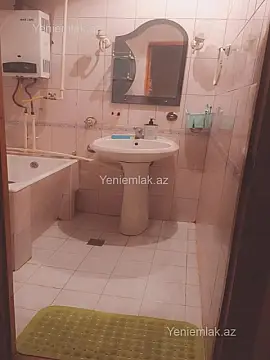 Satılır 2 otaqlı köhnə tikili 60 m²