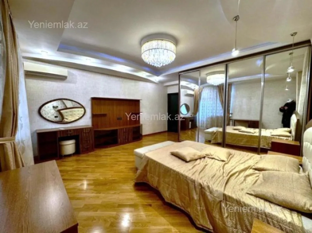 Satılır 3 otaqlı yeni tikili 145 m²