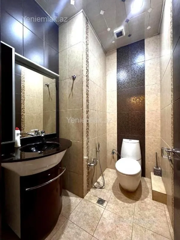 Satılır 3 otaqlı yeni tikili 145 m²