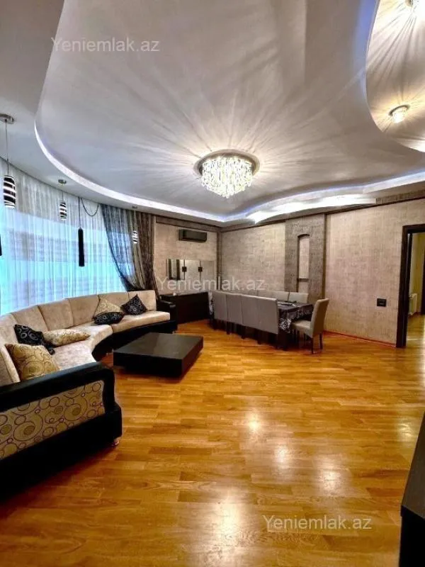 Satılır 3 otaqlı yeni tikili 145 m²