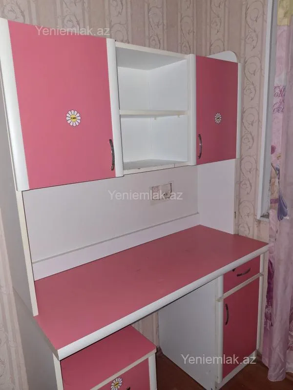 Satılır 3 otaqlı köhnə tikili 55 m²