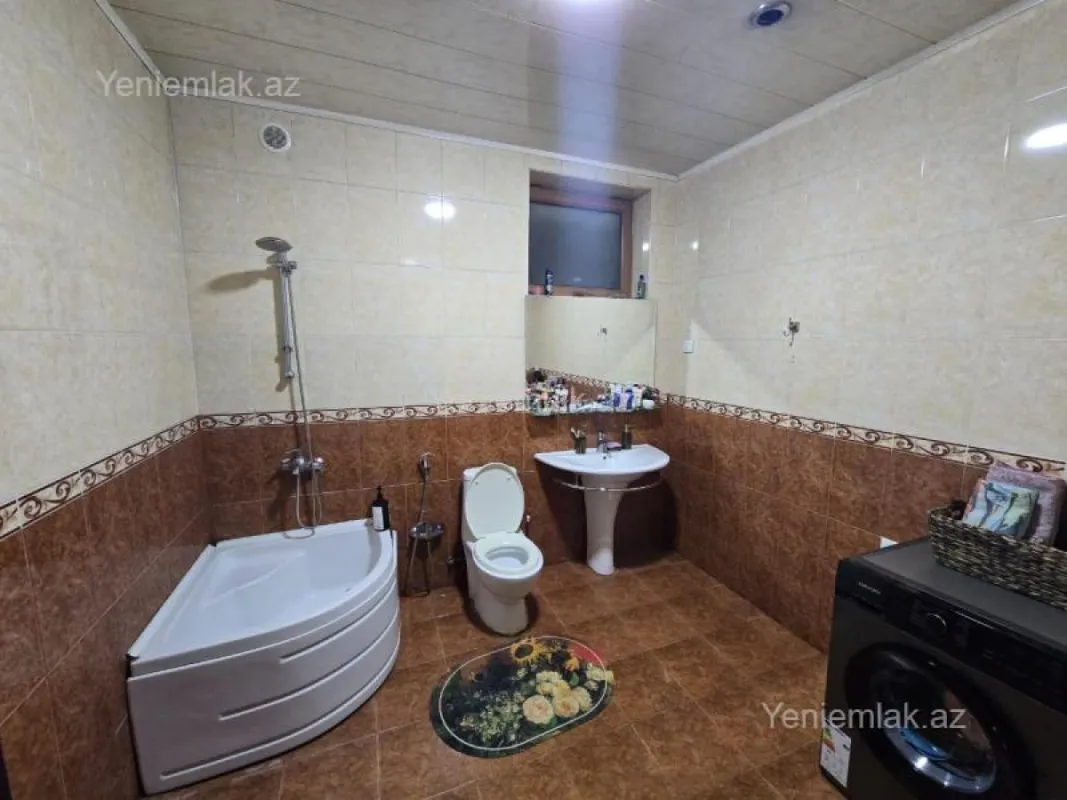 Satılır 7 otaqlı həyət evi 600 m²