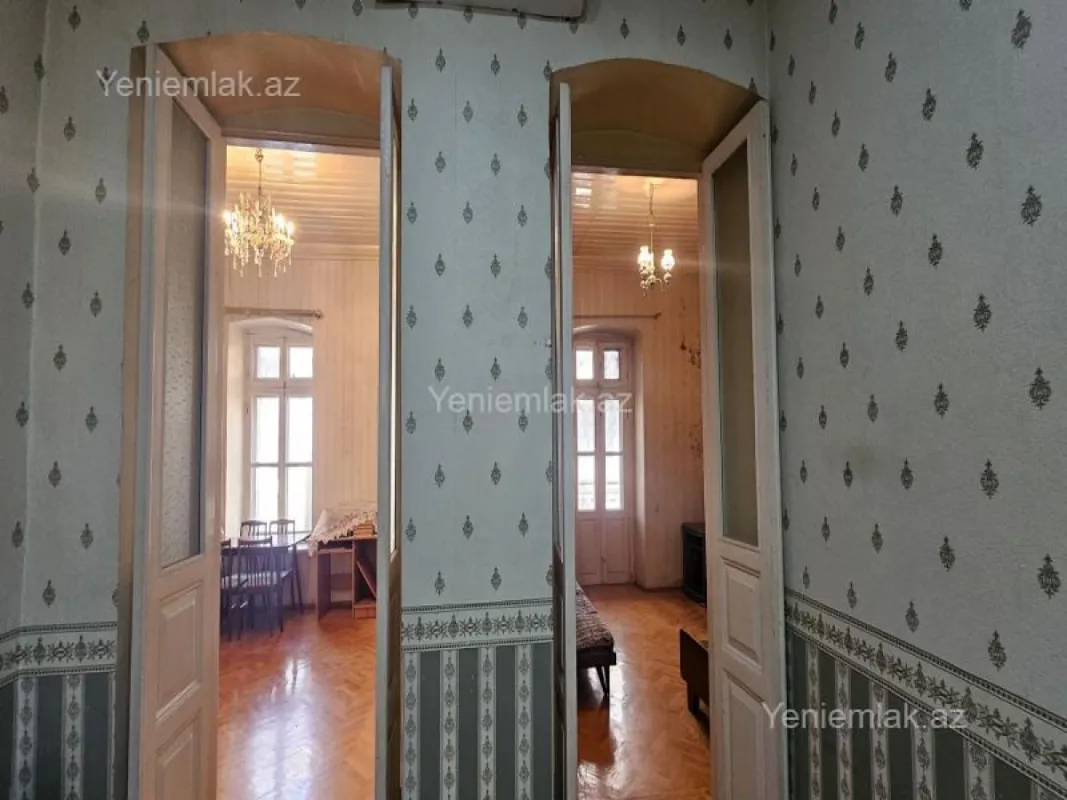 Satılır 3 otaqlı köhnə tikili 52 m²