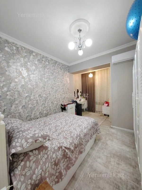 Satılır 3 otaqlı yeni tikili 95 m²
