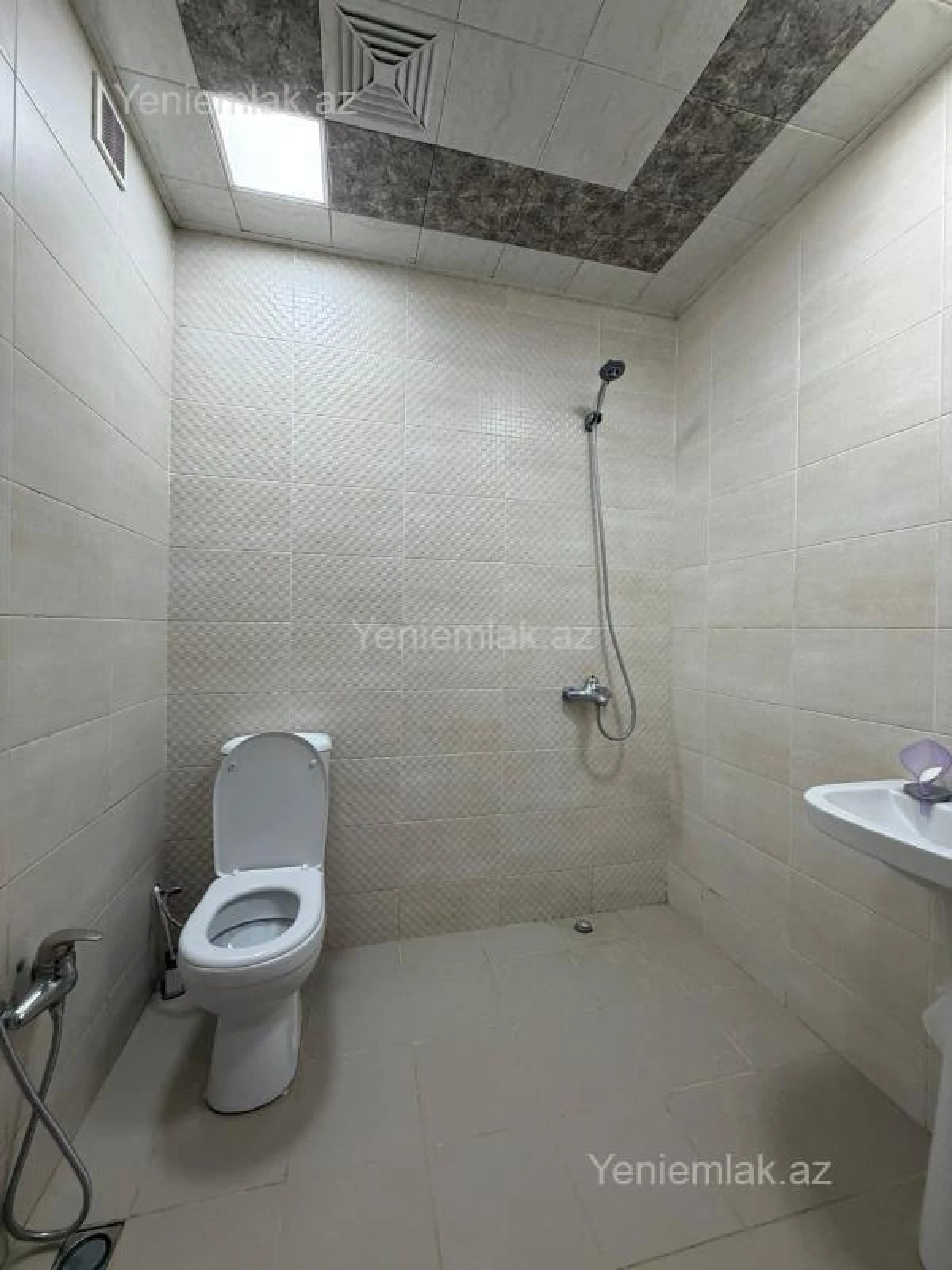 Satılır 2 otaqlı yeni tikili 68 m²