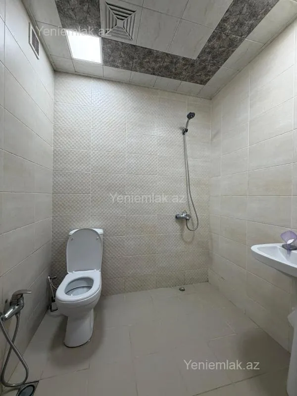 Satılır 2 otaqlı yeni tikili 68 m²